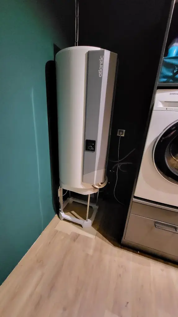 Un chauffe-eau thermodynamique installé